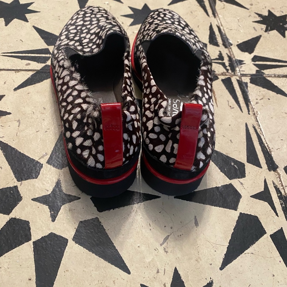 Software Slip Ons - image 4